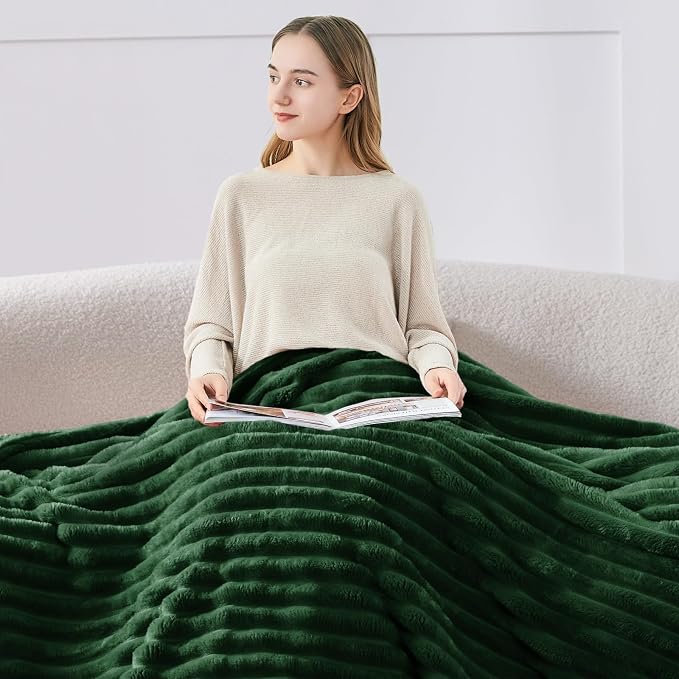 BEDELITE Ribbed Twin Blanket for Couch & Bed, Forest Green, 60"x80" | Ultra-Soft Plush Fleece, Cozy, Warm Yet Lightweight, Ribbed Texture, Home Decor, Machine Washable, Giftable, All-Season Use