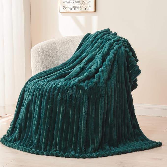 NEWCOSPLAY Fleece Ribbed Cozy King Blanket for Couch, Dark Teal, 90"x110" | Premium Silky Flannel Blanket, Soft Lightweight Fluffy Throw Blanket for Bed Sofa Decor, Gift for All Season Use