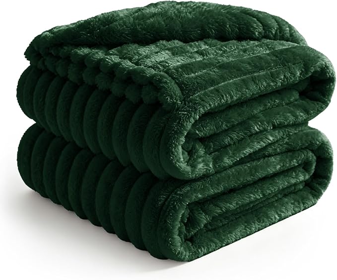 BEDELITE Ribbed King Size Blanket for Bed, Forest Green, 108"x90" | Ultra-Soft Plush Fleece, Warm Yet Lightweight, Ribbed Texture, Home Decor, Machine Washable, Giftable, All-Season Use