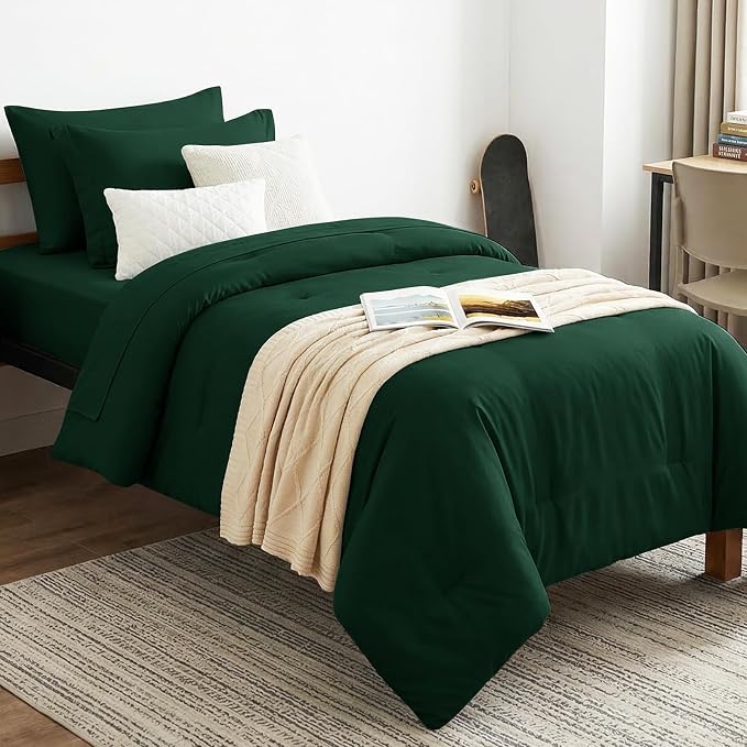 Twin XL Comforter Emerald Green, 5 Pieces Bed in a Bag | College Dorm Essentials, OEKO-TEX Certified, 240GSM Down Alternative Comforter, Flat & Fitted Sheets, Pillowcase & Sham