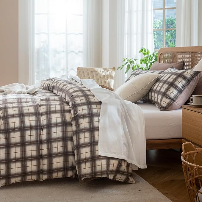 Queen Comforter Set Plaid 3 Pieces Soft Crinkle Gauze Fabric Plaid Bedding, Vintage Style Checkered Gingham Comforter Set for All Seasons Luxury Warmth Comfy Breathable with 2 Pillowcases