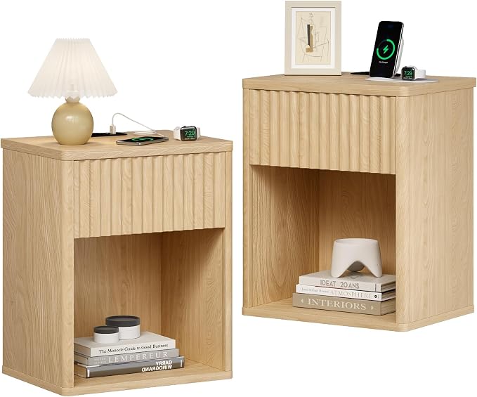 Fluted Nightstands Set of 2 w/Charging Station, Wooden End Table Bed Side Table with Curved Drawer, Mid Century Modern Fluted Night Stand with Rounded Edge for Bedroom, Living Room Sofa, Nature Oak