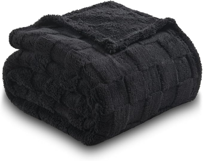 NEWCOSPLAY 3D Checkered Flannel Queen Blanket, Black Checkered, 90"x90" | Super Soft Cute Lightweight Decorative Premium Silky Fleece Blanket for Couch Sofa Bed, Gift for Women Men, All Season Use