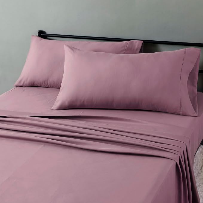 Amazon Basics Lightweight Polyester Microfiber 4-Piece Bed Sheet Set, Machine Washable, King, Rose, Solid