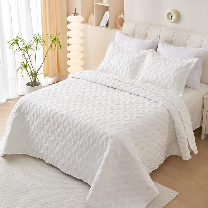 Cmfshape Diamond Embroidery Quilt Set,3 Pieces Queen Quilt Bedding Set,Lightweight Soft Quilt Set for All Seasons,Soft Bedspread Reversible Coverlet(Ivory,92"x96")