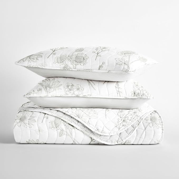Merit Linens 3 Piece Quilt Set - Super Soft - Lightweight - All Season Quilted Coverlet - Floral Patterns - Full/Queen Light Gray
