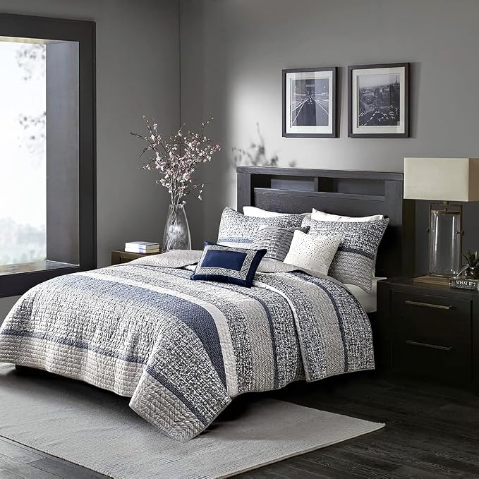Madison Park Lustrous Jacquard Lightweight Navy Queen Quilt Set, 6pc | All Season Bedding Set, Glitter Accent Coverlet Set, Machine Washable, Cozy, Breathable, Soft, Modern, Casual