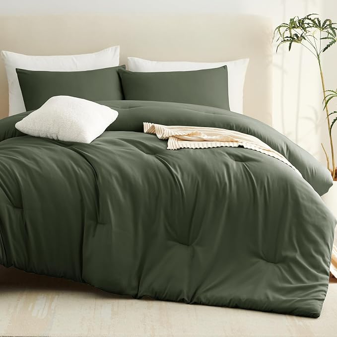 Queen Comforter Set, 3 Pieces Down Alternative Bedding, Dark Green | 270 GSM All Season Comforter with 4 Corner Ties for Use as a Duvet Insert, OEKO-TEX Certified, 2 Pillowcases, 88 x 88 in