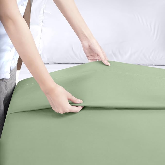King Size Flat Sheet Only, Ultra Soft & Breathable Hotel Sheets, Sage | Hotel Bedding, Cooling Comfort, Smooth Feel, Wrinkle & Fade Resistant, Easy Care, Long-Lasting, Machine Washable, OEKO-TEX