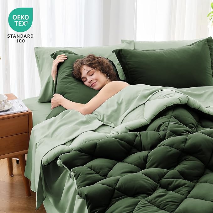 7 Pieces Oversized Queen Comforter Set, Reversible Bed in a Bag Oversized Queen Size, All Season Bedding Set, Flat Sheet, Fitted Sheet, Pillowcases & Shams, Dark Green & Light Green