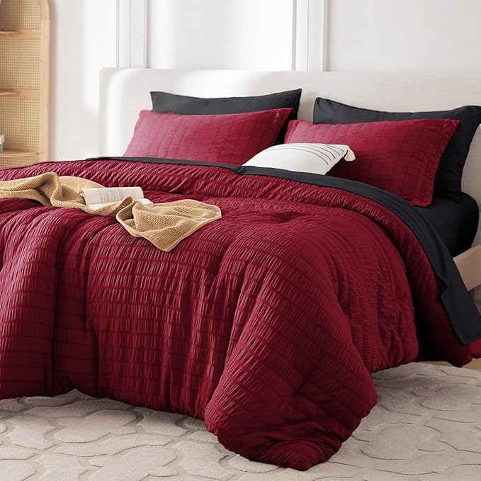 5 Pieces Twin Comforter Set, Seersucker Bed in a Bag Twin Size, All Season Luxury Bedding Set with Comforter, Flat Sheet, Fitted Sheet, Pillowcase & Sham, Red & Black