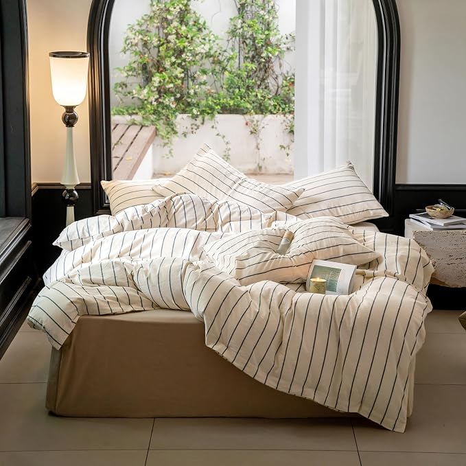 Striped Comforter Set Queen Size Grey Stripes Pattern Printed Comforter 3 Pieces Lightweight Boho Bedding Comforter Set for All Seasons Breathable Soft Fluffy Beige Comforter with 2 Pillowcases