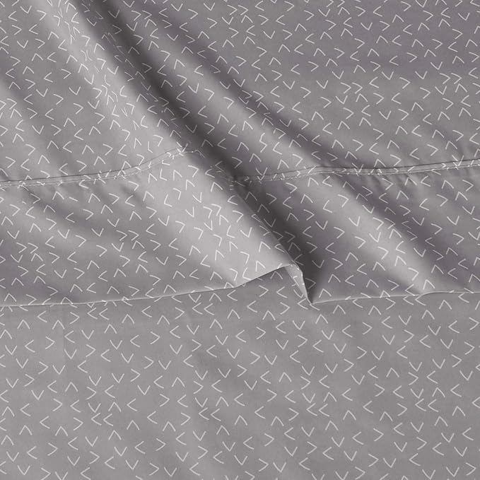Amazon Basics Lightweight Wrinkle Free Breathable Microfiber 4 Piece Bed Sheet Set with 14-Inch Deep Pockets - Queen, Grey Arrows, Printed