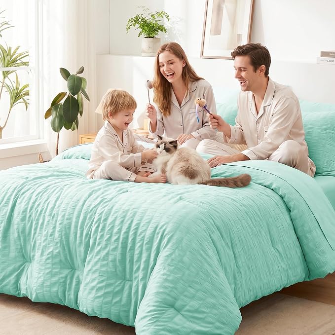 King Size Comforter Set 7 Pieces Mint Green Seersucker Bed in a Bag | OEKO-TEX Certified, All Season Bedding Set with 240 GSM Down Alternative Comforter, Flat & Fitted Sheets, Pillowcases & Shams