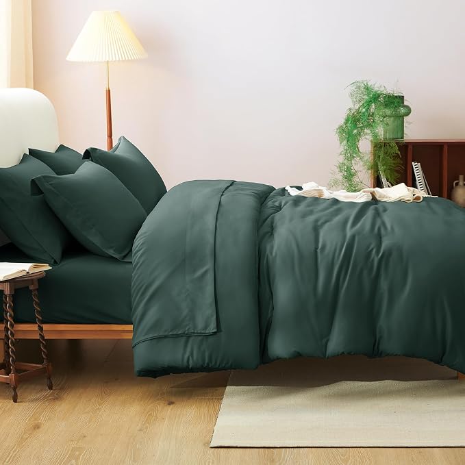 King Size Comforter Set Forest Green, 7 Pieces Bed in a Bag | OEKO-TEX Certified, All-Season, Bedroom, 240GSM Down Alternative Comforter, Flat & Fitted Sheets, 2 Pillowcases & 2 Shams
