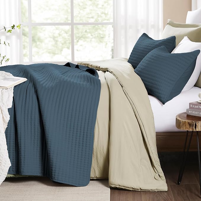 Queen Quilt-Lightweight Navy Blue Bedspreads Queen Size Quilt Bedding Set | Soft Coverlet with 2 Pillow Shams for All Seasons, Suitable for Bed, Couch, 3 Pieces, 90"x94"