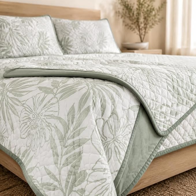 BLOOMHAVEN King Quilt Set-3 Pieces Soft Bedding Floral Reversible Coverlet | All Seasons Lightweight Quilts Queen Size for Bed, Breathable Vintage Bedspread with Shams, Green Leaf