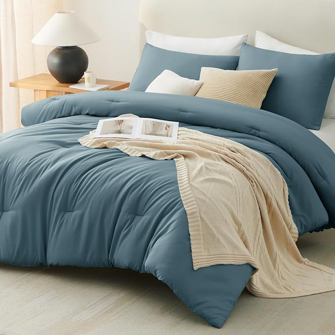 Oversized Queen Comforter Set 3 Pieces Mineral Blue Quilted Bedding | 270 GSM Down Alternative Fill, 4 Corner Ties for Duvet Insert Use, All Season, OEKO-TEX Certified, 2 Pillowcases, 98 x 98 in