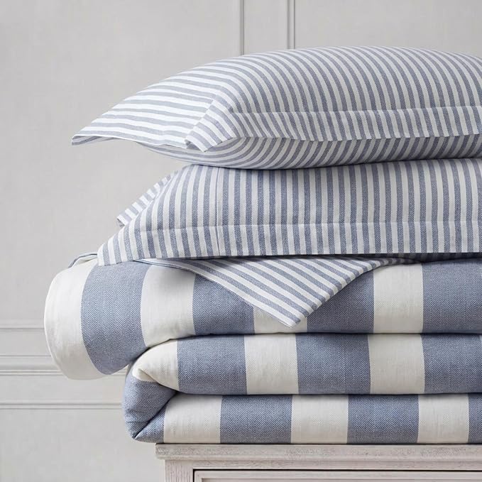 Nautica - Queen Duvet Cover Set, Cotton Reversible Bedding with Matching Shams, Mediterranean Inspired Home Decor for All Seasons (Fairwater Blue, Queen)