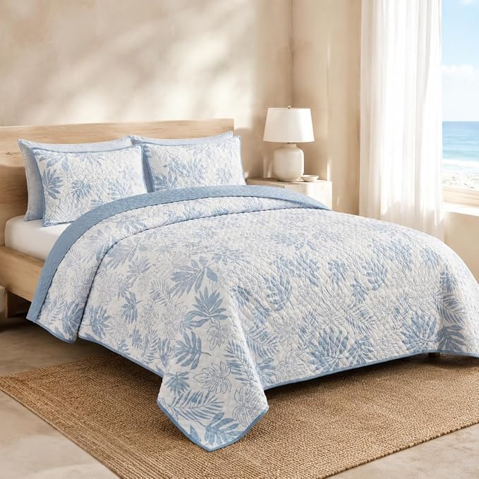 BLOOMHAVEN King Quilt Set-3 Pieces Soft Bedding Floral Reversible Coverlet | All Seasons Lightweight Quilts Queen Size for Bed, Breathable Vintage Bedspread with Shams, Moonstone Blue