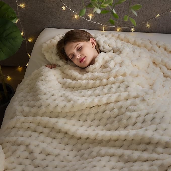 NEWCOSPLAY Fleece Clouds Cozy King Blanket for Couch, Ivory, 90"x110" | Premium Silky Flannel Blanket, Soft Lightweight Fluffy Throw Blanket for Bed Sofa Decor, Gift for All Season Use