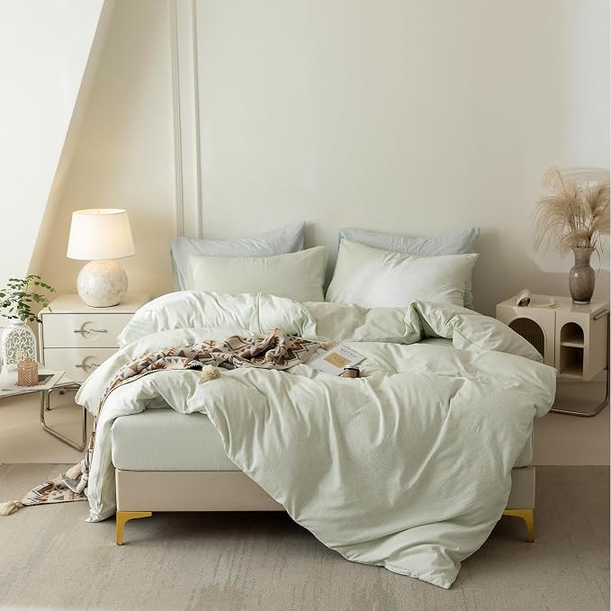 BDEAR 3Pcs Light Green Pinstriped Duvet Cover Set King Size 104''Wx90''L | Light Weight Design, 1 Duvet Cover with 2 Pillowcases, Zipper Closure, OEKO TEX Standard,8 Corner Ties, Skin Friendly
