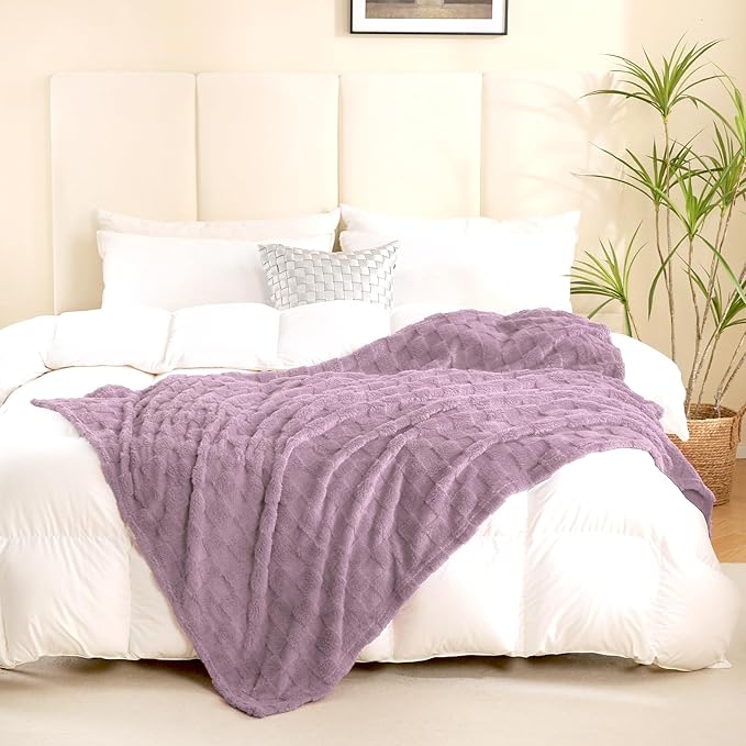Light Purple Fleece Throw Blanket50”×60”Checkered Design for Couch | Super Soft Cozy Plush Microfiber 3D Square Pattern Flannel Blanket for Sofa Bed Lightweight for Adults,Women