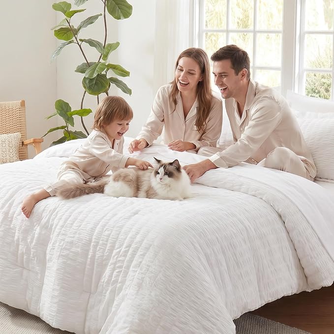 King Size Comforter Set, 7 Pieces White Seersucker Bed in a Bag | OEKO-TEX Certified, All Season Bedding Set with 240 GSM Down Alternative Comforter, Flat & Fitted Sheets, Pillowcases & Shams
