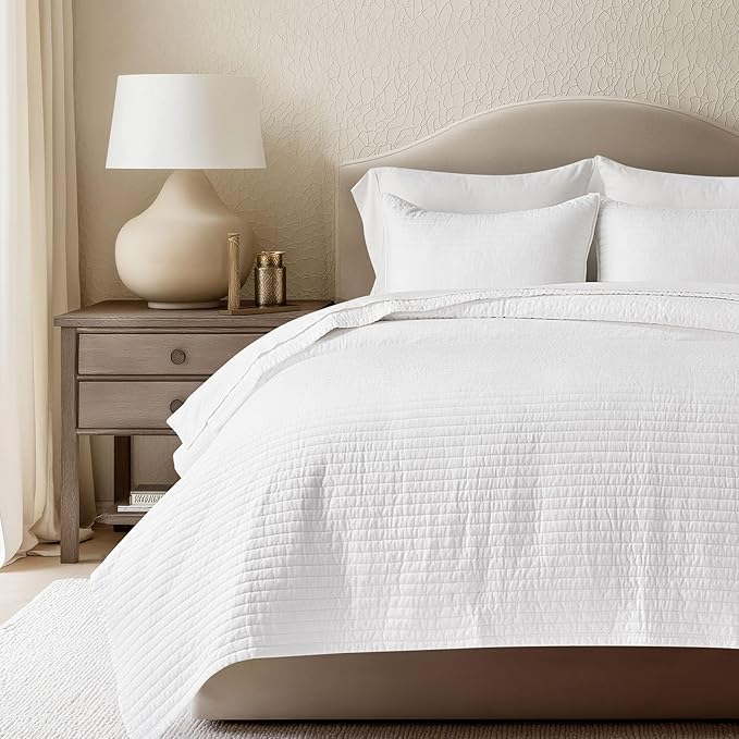 EVERGRACEHOME Cotton Sateen Quilt Set, King Size, Bright White | 100% Cotton, Channel Stitch Coverlet Bedspread, Pre-Washed Lightweight Soft Bedding Set for All Season, 3 Piece, with 2 Shams