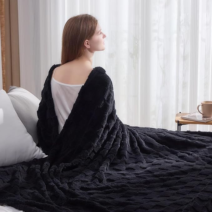 NEWCOSPLAY 3D Checkered Flannel Queen Blanket, Black Checkered, 90"x90" | Super Soft Cute Lightweight Decorative Premium Silky Fleece Blanket for Couch Sofa Bed, Gift for Women Men, All Season Use