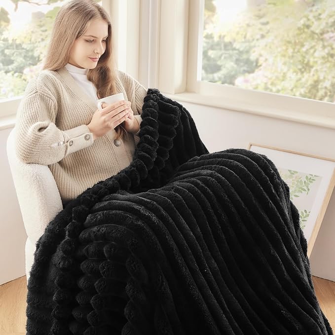 NEWCOSPLAY Fleece Ribbed Cozy Throw Blanket for Couch, Black, 50"x60" | Premium Silky Flannel Blanket, Soft Lightweight Fluffy Throw Blanket for Bed Sofa Decor, Gift for All Season Use