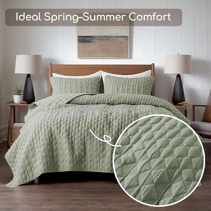 WDCOZY Sage Green Quilt King Size Bedding Sets with 2 Pillow Shams, Lightweight Soft Bedspread Coverlet, Quilted Blanket Thin Comforter Bed Cover, All Season Spring Summer, 3 Pieces, 104x90 inches
