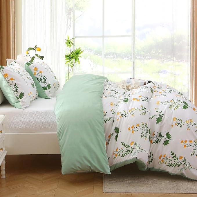 Duvet Cover King Size, Reversible Floral Vintage Duvet Cover Set with Zipper Closure, 3 Pieces Botanical Patterns Soft Microfiber Bedding Set (90"x104", 2 Pillow Cases, Honeysuckle Green White)
