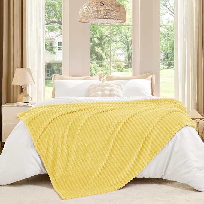 BEDELITE 3D Ribbed Light Yellow Fleece Twin Blanket for Couch, 60x80 Inch | Soft Warm Fluffy Blanket for Bed Sofa College Dorm Room Decor, Luxury Cozy Plush Birthday Gifts for Women Girls, Lightweight