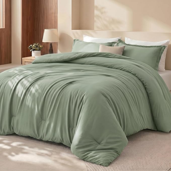 Utopia Bedding 3 Pc Queen Comforter Set, All Season Bedding, Sage Green | Bedding Set Includes Comforter (88x88) Inches, 2 Shams (20x26) Inches. Soft Microfiber Down Alternative, Machine Washable.