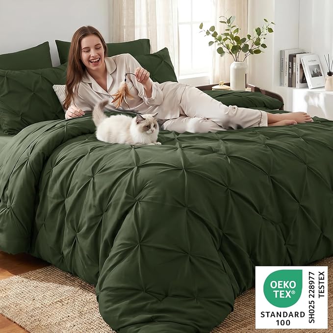 King Size Comforter Set Olive Green, 7 Pieces Bed in a Bag | OEKO-TEX 100 Certified, 240GSM All Season, Bedroom, Guest Room, Down-Alternative Comforter, Sheets, Pillowcases & Shams