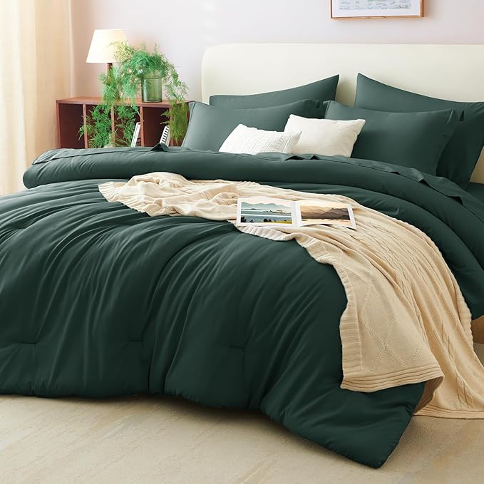 Queen Comforter Set Forest Green, 7 Pieces Bed in a Bag | OEKO-TEX Certified, All-Season, Bedroom, 240GSM Down Alternative Comforter, Flat & Fitted Sheets, 2 Pillowcases & 2 Shams