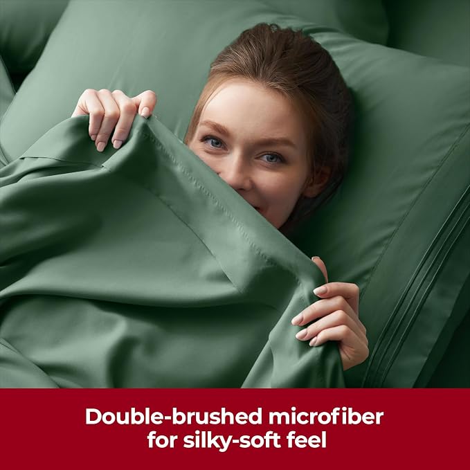 Mellanni Extra Deep Twin XL Sheets - 3 PC Iconic Collection Bedding | Hotel Luxury, Ultra Soft, Cooling Bed Sheets - Wrinkle, Fade, Stain Resistant (Twin Extra Long, Emerald Green)