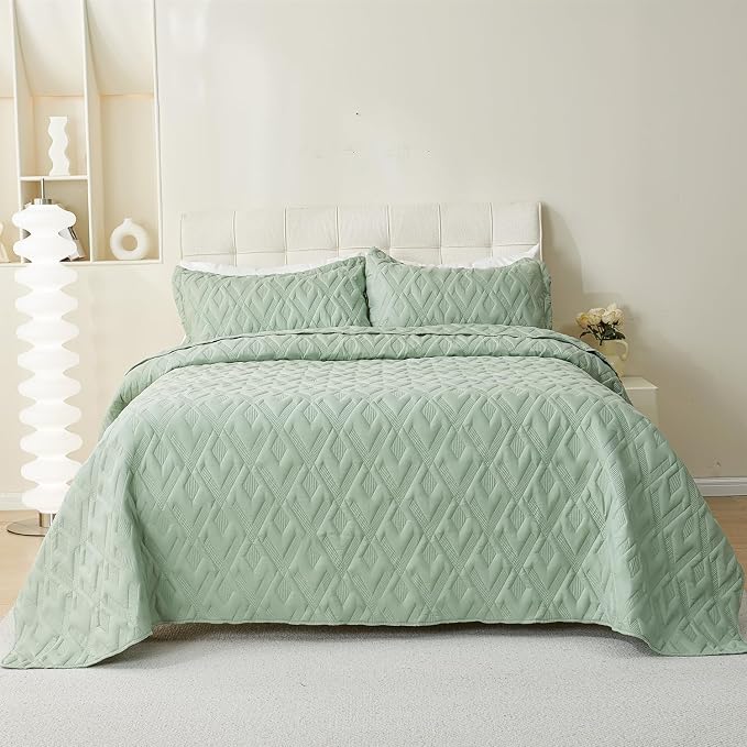 Cmfshape Diamond Embroidery Quilt Set,3 Pieces King Quilt Bedding Set,Lightweight Soft Quilt Set for All Seasons,Soft Bedspread Reversible Coverlet(Green,106"x96")