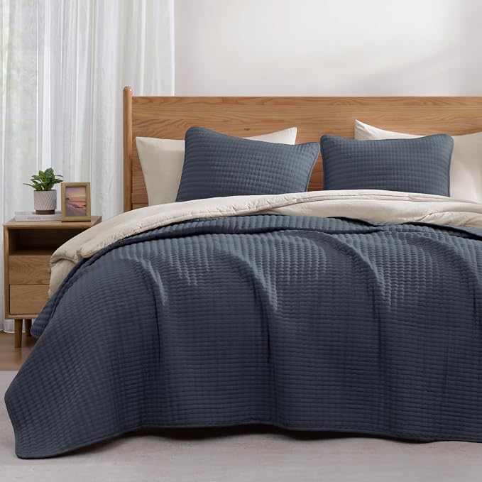 Oversized King Quilt-Blue Grey Lightweight Bedspreads Quilt Bedding Set | Soft Coverlet with 2 Shams for All Seasons, Suitable for Bed, Couch, 102"x110"