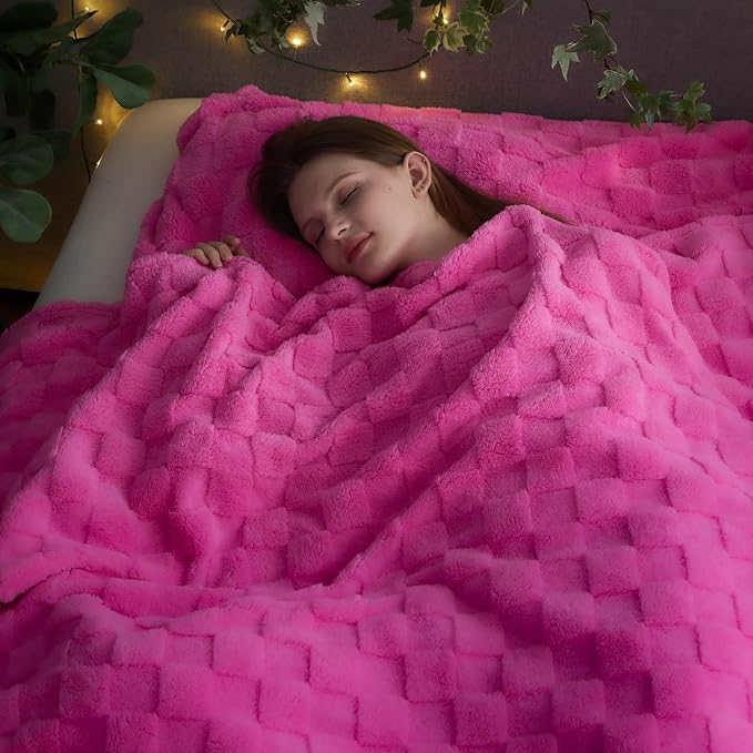 NEWCOSPLAY 3D Checkered Flannel Queen Blanket, Hot Pink Checkered, 90"x90" | Super Soft Cute Lightweight Decorative Premium Silky Fleece Blanket for Couch Sofa Bed, Gift for Women Men, All Season Use