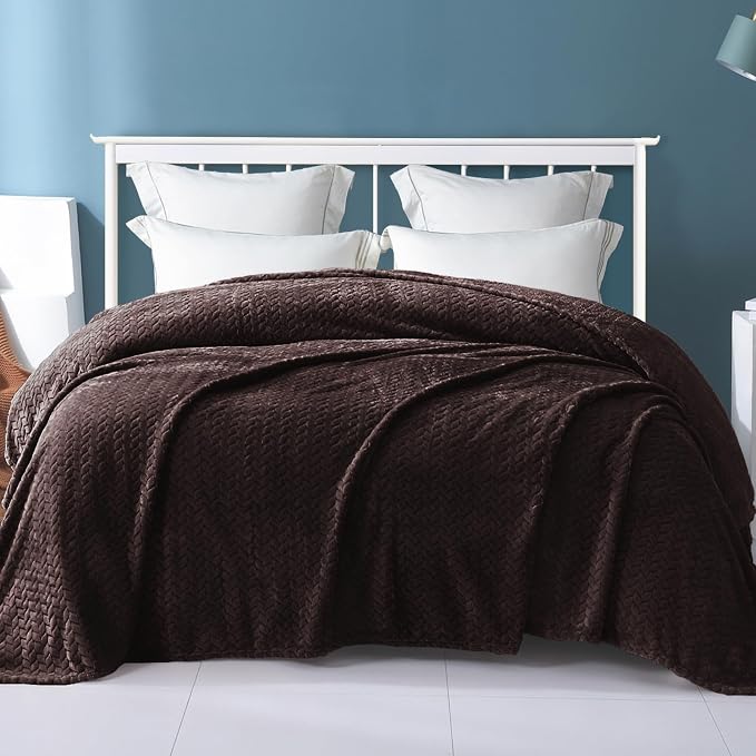 Exclusivo Mezcla Soft Fleece Bed Blanket Queen Size, 90”x90”, Coffee | Cozy Fluffy Lightweight Blankets for Summer, Decorative Plush Flannel Throws for Living Room, Bedroom with Leaves Pattern