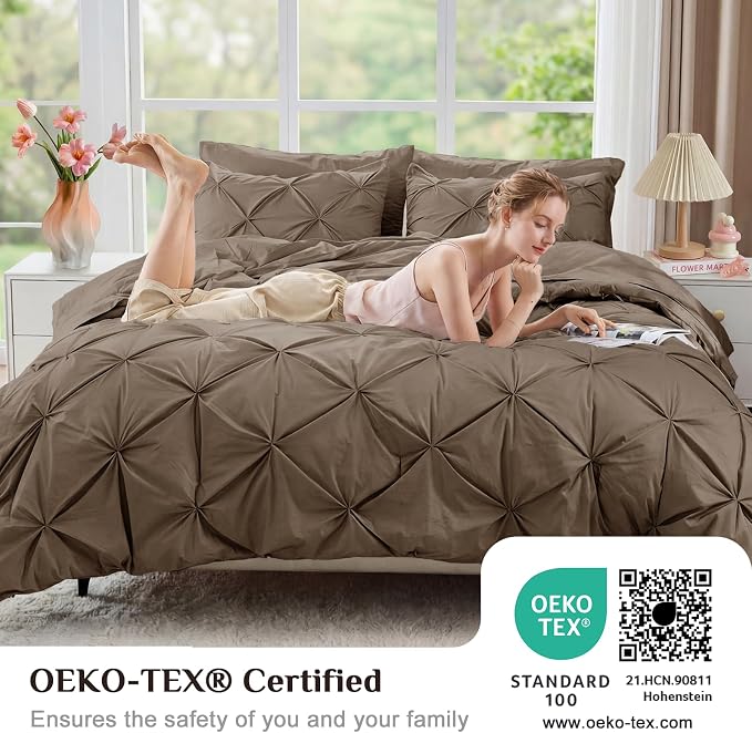 JOLLYVOGUE Queen Comforter Set 7 Pieces - Bed in a Bag Queen for All Season, Pintuck Bedding Comforter Sets with Comforter, Flat Sheet, Fitted Sheet and Pillowcases & Shams, Brown