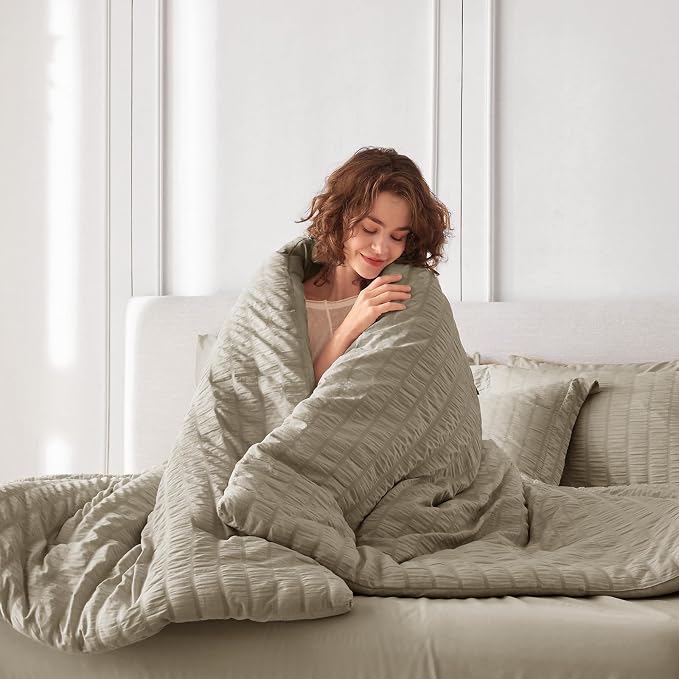7 Pieces California King Comforter Set, Seersucker Bed in a Bag Cal King Size, All Season Luxury Bedding Set with Comforter, Flat Sheet, Fitted Sheet, Pillowcases & Shams, Linen