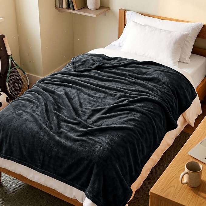 Utopia Bedding Soft Fleece Bed Blanket Twin XL Size Black (90x76 Inch) | College Dorm Room Essentials for Girls and Guys, Microfiber Plush Warm Lightweight Breathable Cozy Blanket Anti-Static