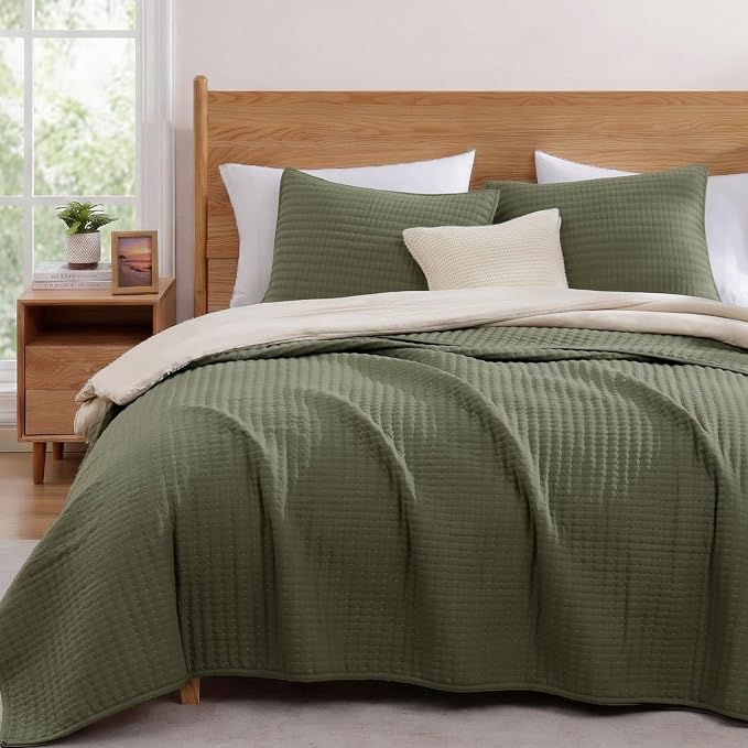 Twin Quilt-Lightweight Bedspreads Olive Green Twin Quilt Bedding Set | Soft Coverlet with Pillow Sham for All Seasons, Suitable for Bed & Couch, 2 Pieces, 66"x92"