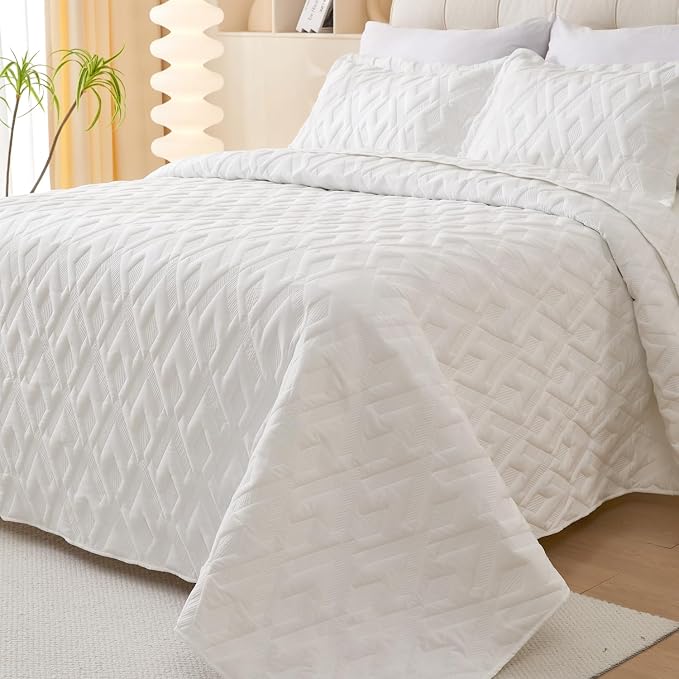 Cmfshape Diamond Embroidery Quilt Set,3 Pieces Queen Quilt Bedding Set,Lightweight Soft Quilt Set for All Seasons,Soft Bedspread Reversible Coverlet(Ivory,92"x96")