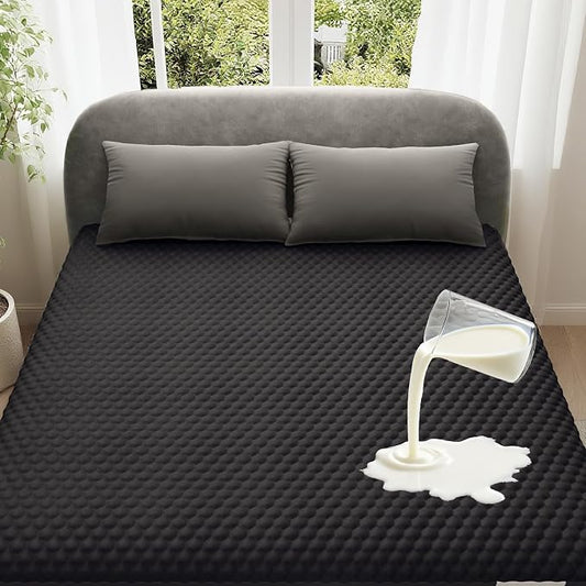 OhGeni 100% Waterproof Mattress Protector,Queen Size Mattress Soft Pad,Pet Hair & Bedwetting Resistant,Cooling Breathable Fitted Sheets,Washable Bed Cover Over 99 pcs Hex Filled Bumps,Black