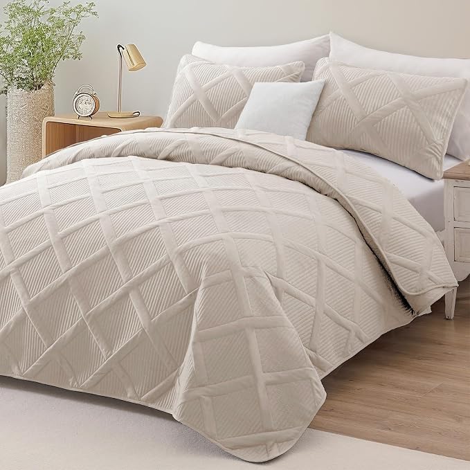 Exclusivo Mezcla Quilt King Size, Brich Beige | Soft Bedspreads with 2 Pillow Shams, Modern Striped Pattern, Lightweight Bedding Set Coverlets for All Seasons, 104x96 Inch