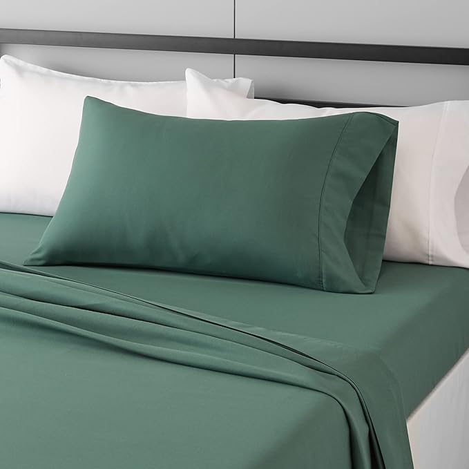 Amazon Basics Lightweight Super Soft Easy Care Wrinkle-Free Breathable Brushed Microfiber 3-Piece Bed Sheet Set with 14-Inch Deep Pockets, Twin XL, Emerald Green, Solid